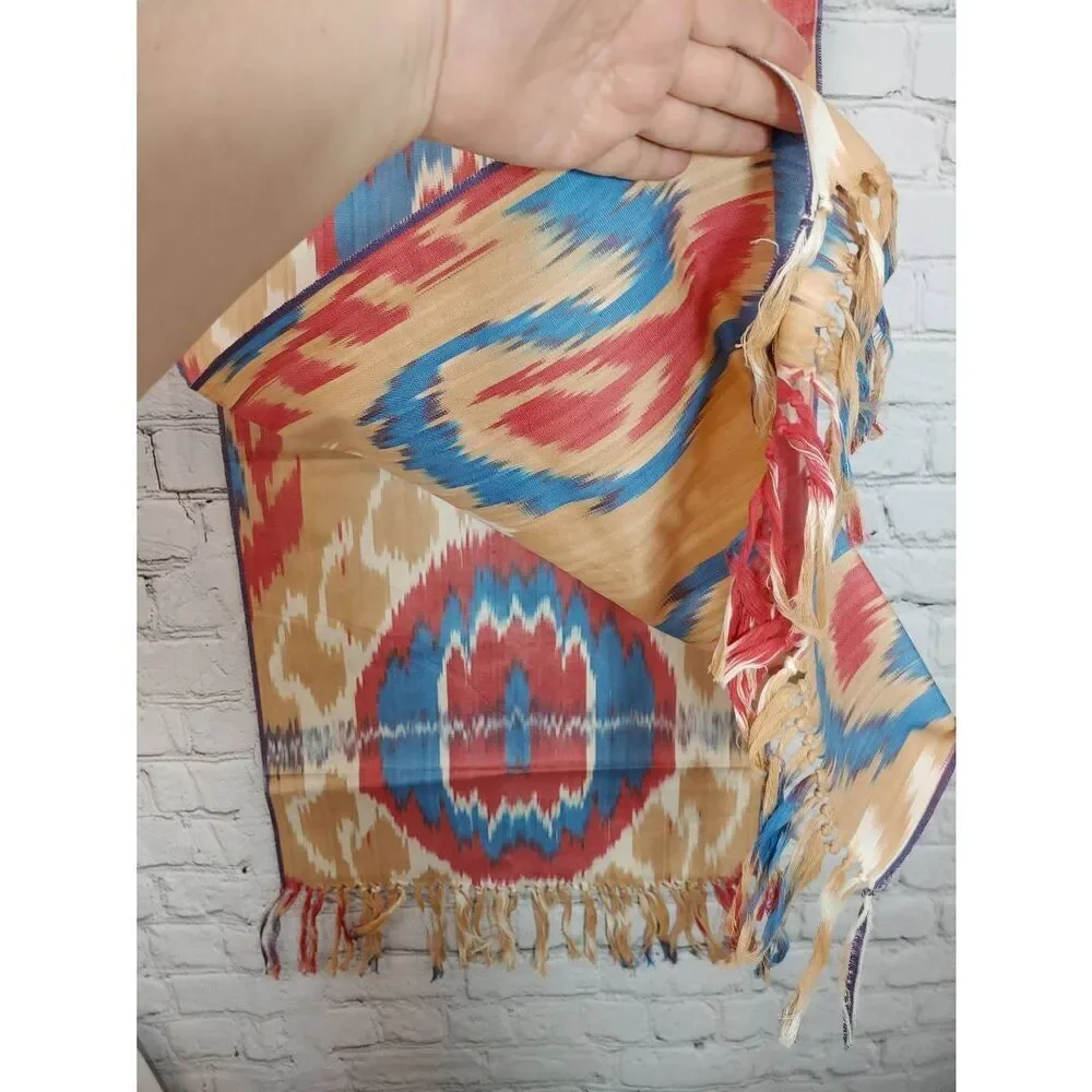 Beige/Blue/Red Multicolored Table Runner